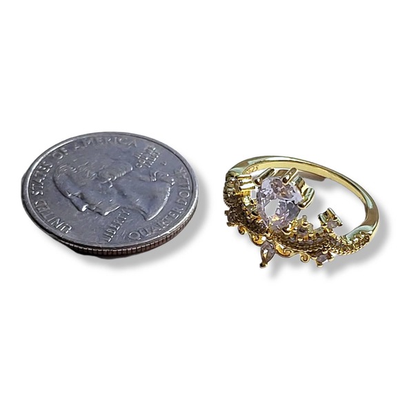 18KYG Plated Brass .97cttw Simulated Pear and Round Diamond Crown Ring Size 7 - Picture 5 of 5